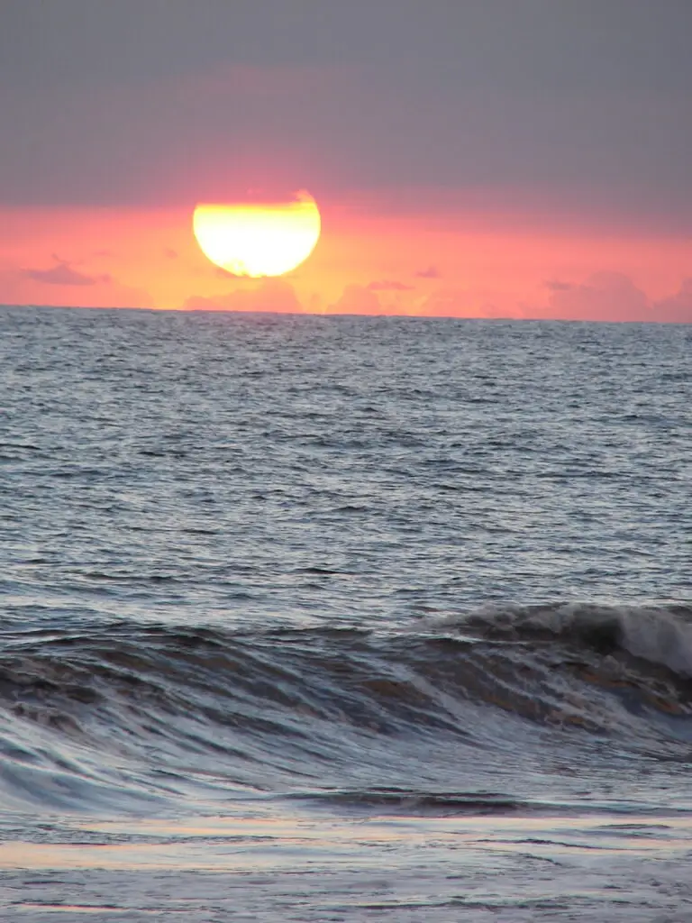 9 fun & surf in guatemala